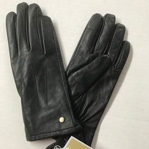 $98 Michael Kors Black Leather Tech Gloves Small